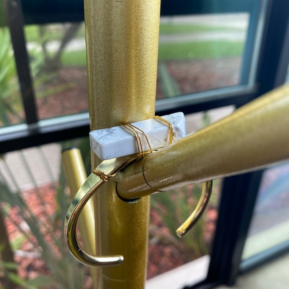 HOWLITE CRYSTAL BANGLE - Picture 4 of 6